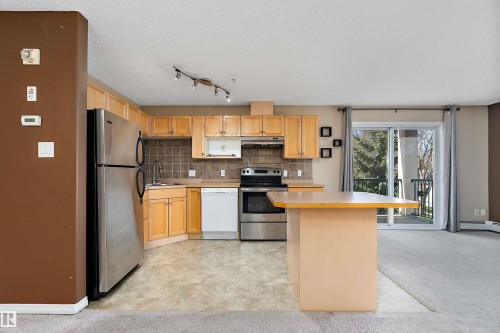 #325 11325 83 St Nw, Edmonton, AB - Indoor Photo Showing Kitchen