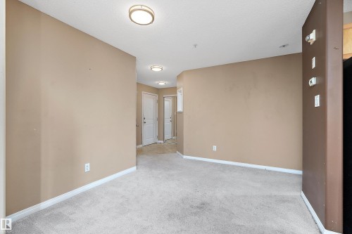 #325 11325 83 St Nw, Edmonton, AB - Indoor Photo Showing Other Room