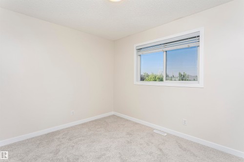 21 Alderson Close, Fort Saskatchewan, AB - Indoor Photo Showing Other Room