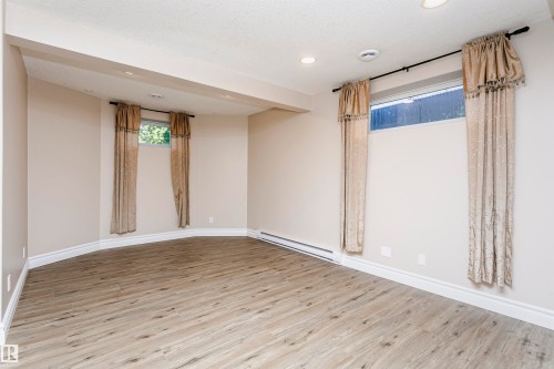 21 Alderson Close, Fort Saskatchewan, AB - Indoor Photo Showing Other Room