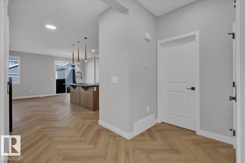 8308 Kiriak Loop Sw, Edmonton, AB - Indoor Photo Showing Other Room