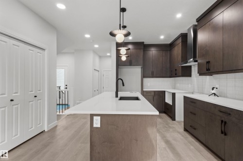 9096 Elves Loop Nw, Edmonton, AB - Indoor Photo Showing Kitchen With Upgraded Kitchen