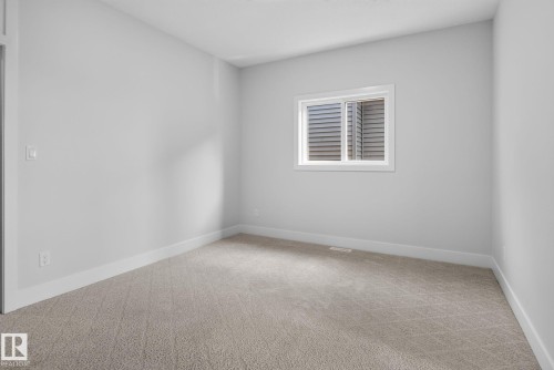 213 Fraser Way Nw, Edmonton, AB - Indoor Photo Showing Other Room