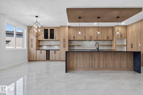 213 Fraser Way Nw, Edmonton, AB - Indoor