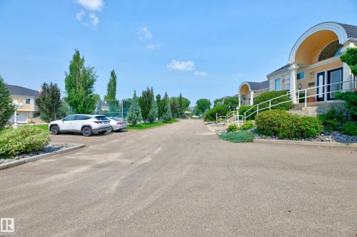 #4 11809 9B Av Nw, Edmonton, AB - Outdoor