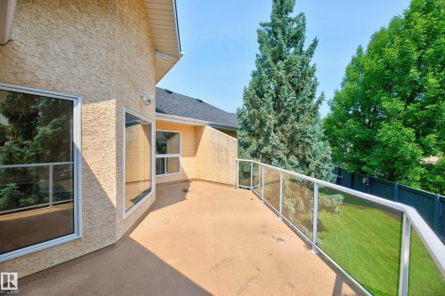 #4 11809 9B Av Nw, Edmonton, AB - Outdoor With Exterior
