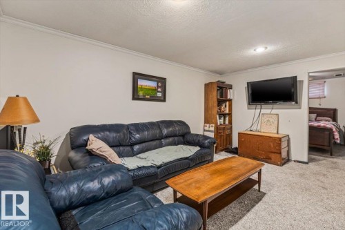 8928 92 Avenue, Fort Saskatchewan, AB - Indoor Photo Showing Living Room