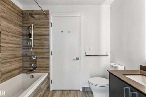 #3108 10360 102 St Nw, Edmonton, AB - Indoor Photo Showing Bathroom