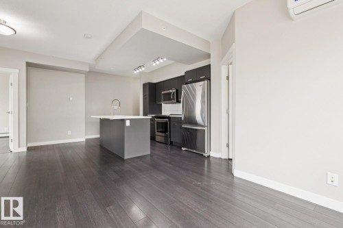 #904 10410 102 Av Nw, Edmonton, AB - Indoor Photo Showing Kitchen With Stainless Steel Kitchen