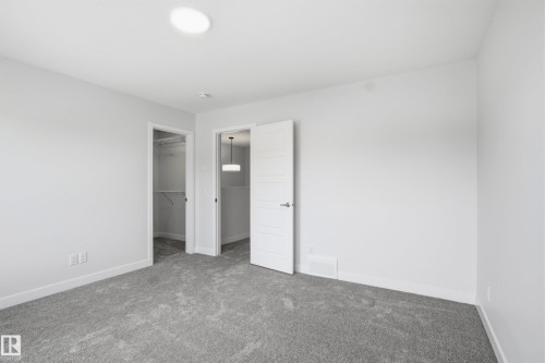 3758 Erlanger Drive Nw, Edmonton, AB - Indoor Photo Showing Other Room