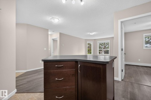 #210 392 Silver Berry Rd Nw, Edmonton, AB - Indoor Photo Showing Kitchen