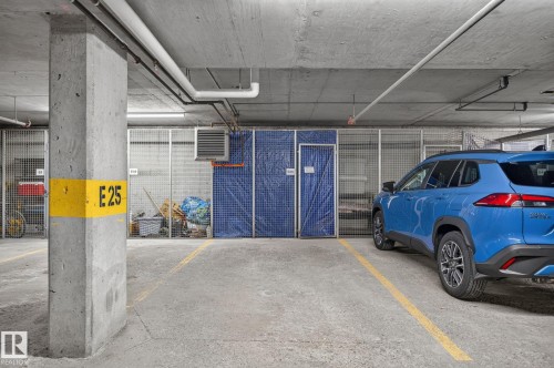 #210 392 Silver Berry Rd Nw, Edmonton, AB - Indoor Photo Showing Garage