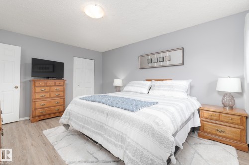 94 Marlboro Drive, Spruce Grove, AB - Indoor Photo Showing Bedroom