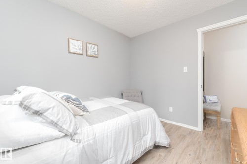 94 Marlboro Drive, Spruce Grove, AB - Indoor Photo Showing Bedroom