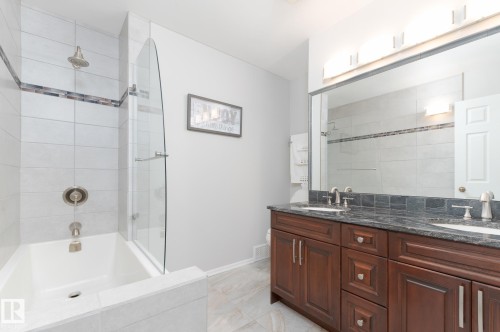 94 Marlboro Drive, Spruce Grove, AB - Indoor Photo Showing Bathroom