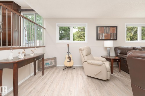 94 Marlboro Drive, Spruce Grove, AB - Indoor
