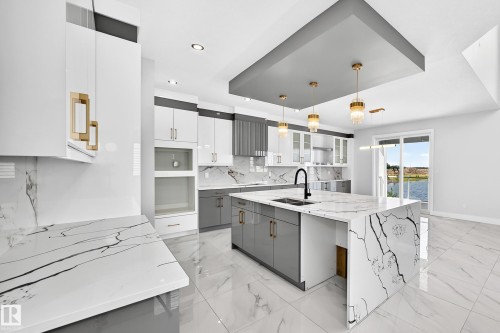 233 Crystal Creek, Leduc, AB - Indoor Photo Showing Kitchen