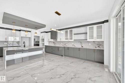 233 Crystal Creek, Leduc, AB - Indoor