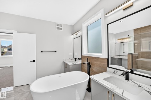 233 Crystal Creek, Leduc, AB - Indoor Photo Showing Bathroom
