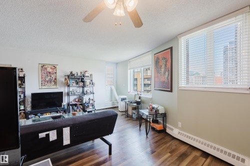 #903 9916 113 St Nw, Edmonton, AB - Indoor