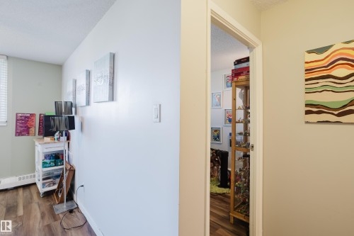 #903 9916 113 St Nw, Edmonton, AB - Indoor Photo Showing Other Room