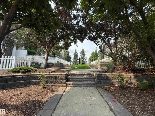 #8 3075 Trelle Cr Nw, Edmonton, AB - Outdoor
