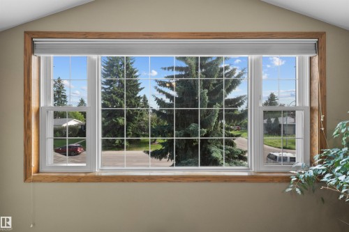 14640 88 Avenue Nw, Edmonton, AB - Indoor Photo Showing Other Room