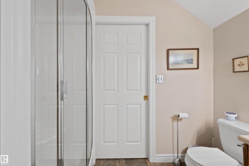 14640 88 Avenue Nw, Edmonton, AB - Indoor Photo Showing Bathroom