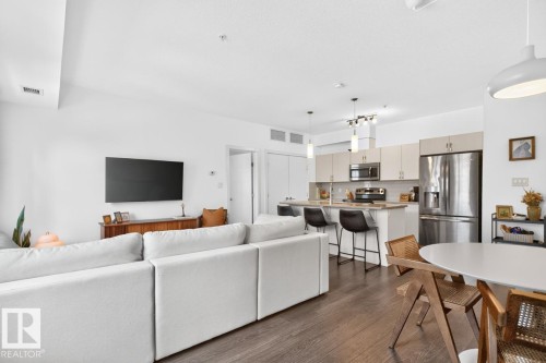 #206 8525 91 St Nw, Edmonton, AB - Indoor