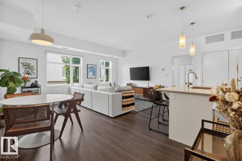 #206 8525 91 St Nw, Edmonton, AB - Indoor