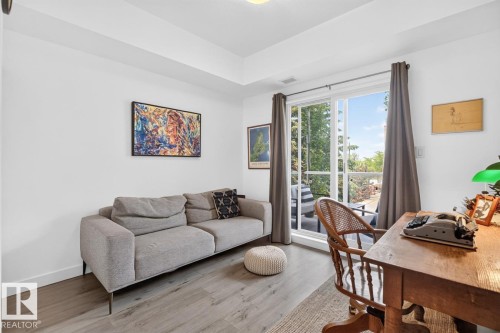 #206 8525 91 St Nw, Edmonton, AB - Indoor Photo Showing Living Room