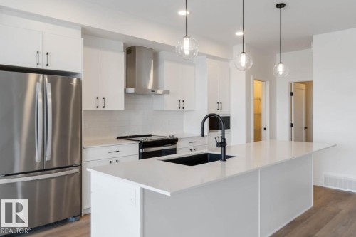 19 Redbud Way, St. Albert, AB - Indoor Photo Showing Kitchen With Upgraded Kitchen