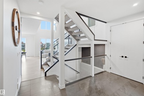 5493 Kootook Road Sw, Edmonton, AB - Indoor Photo Showing Other Room