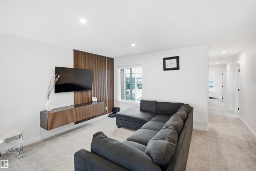 5493 Kootook Road Sw, Edmonton, AB - Indoor Photo Showing Living Room
