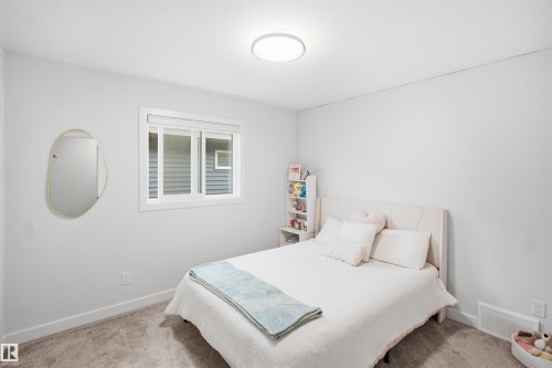 5493 Kootook Road Sw, Edmonton, AB - Indoor Photo Showing Bedroom