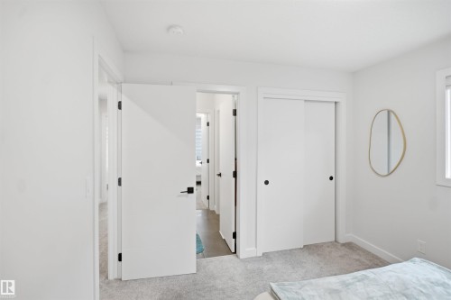 5493 Kootook Road Sw, Edmonton, AB - Indoor