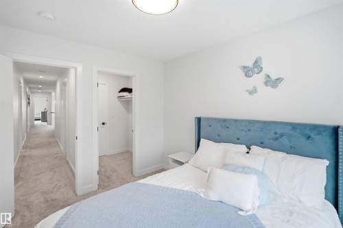 5493 Kootook Road Sw, Edmonton, AB - Indoor Photo Showing Bedroom