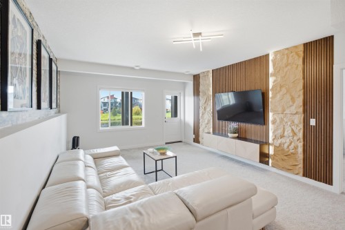 5493 Kootook Road Sw, Edmonton, AB - Indoor Photo Showing Other Room