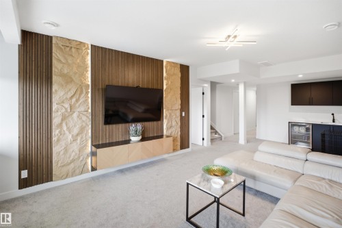 5493 Kootook Road Sw, Edmonton, AB - Indoor Photo Showing Living Room