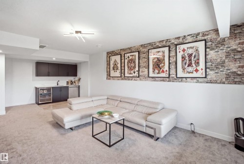 5493 Kootook Road Sw, Edmonton, AB - Indoor Photo Showing Living Room