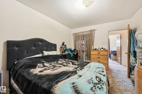 11622 133 Street Nw, Edmonton, AB - Indoor Photo Showing Bedroom