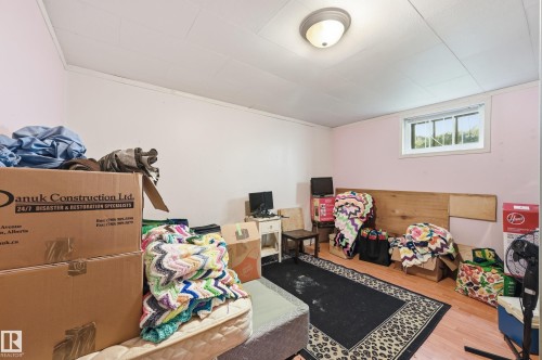 11622 133 Street Nw, Edmonton, AB - Indoor Photo Showing Other Room