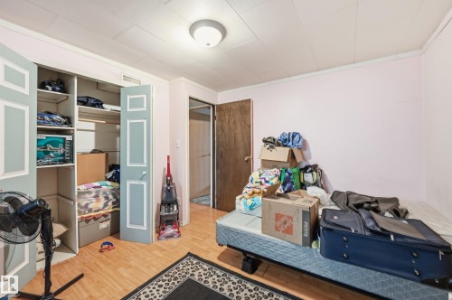 11622 133 Street Nw, Edmonton, AB - Indoor