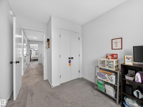 451 39 Street Sw, Edmonton, AB - Indoor