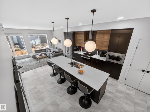 451 39 Street Sw, Edmonton, AB - Indoor