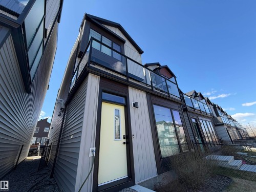 451 39 Street Sw, Edmonton, AB - Outdoor With Exterior