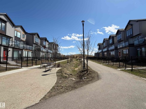 451 39 Street Sw, Edmonton, AB - Outdoor