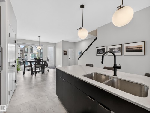 451 39 Street Sw, Edmonton, AB - Indoor Photo Showing Kitchen With Double Sink