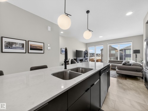 451 39 Street Sw, Edmonton, AB - Indoor Photo Showing Kitchen With Double Sink