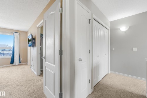 #33 3010 33 Av Nw, Edmonton, AB - Indoor Photo Showing Other Room